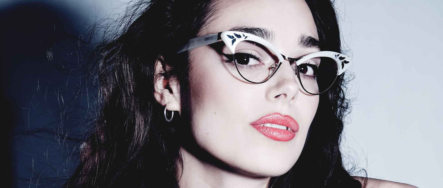 White cate eye glasses frames